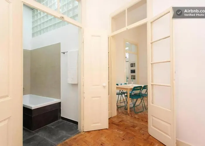 Διαμέρισμα Alfama Location *